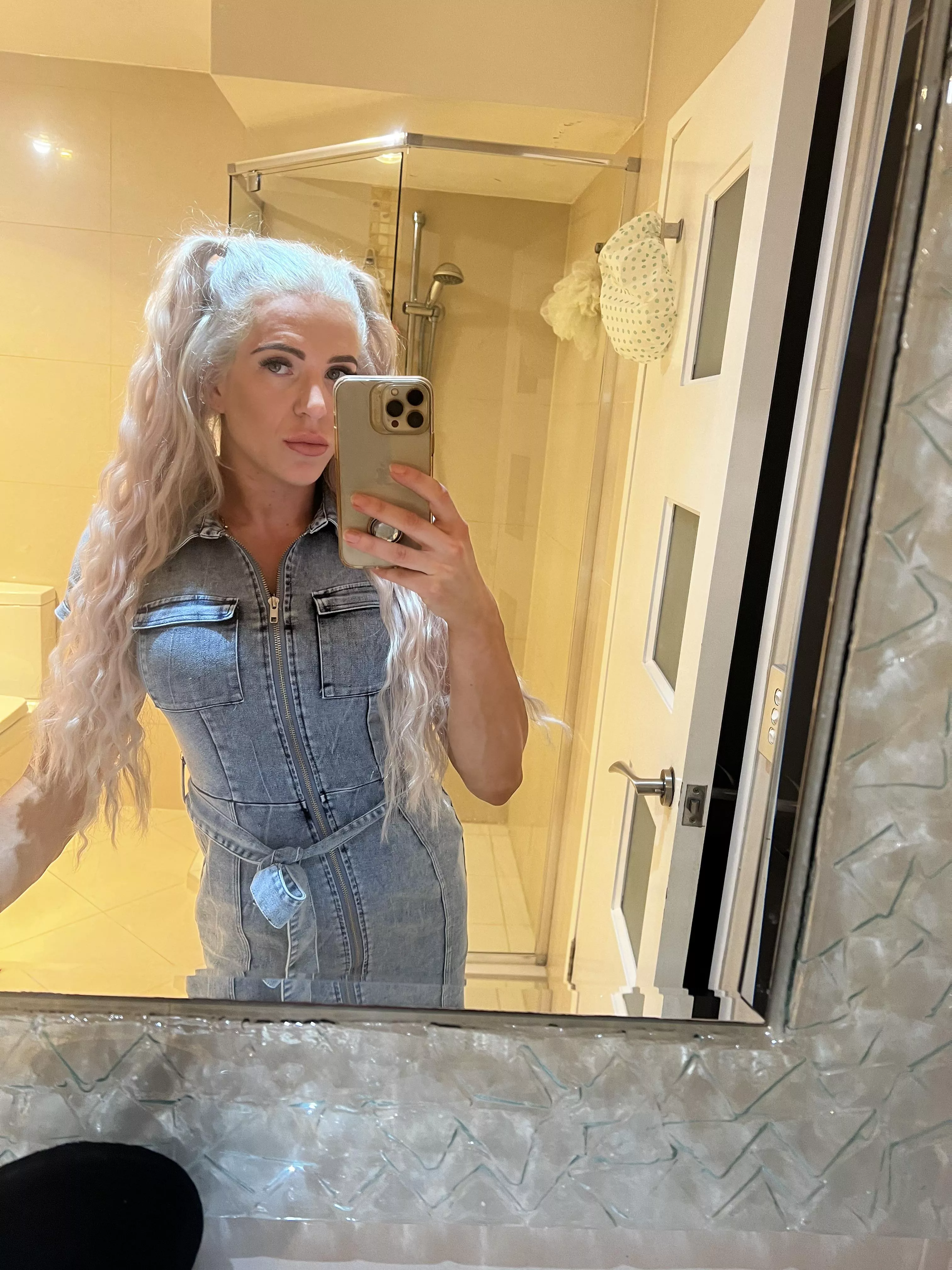 Cum join the fun on my page🔗. PPV available in messages if requested with some 🐱 posted by dalejai