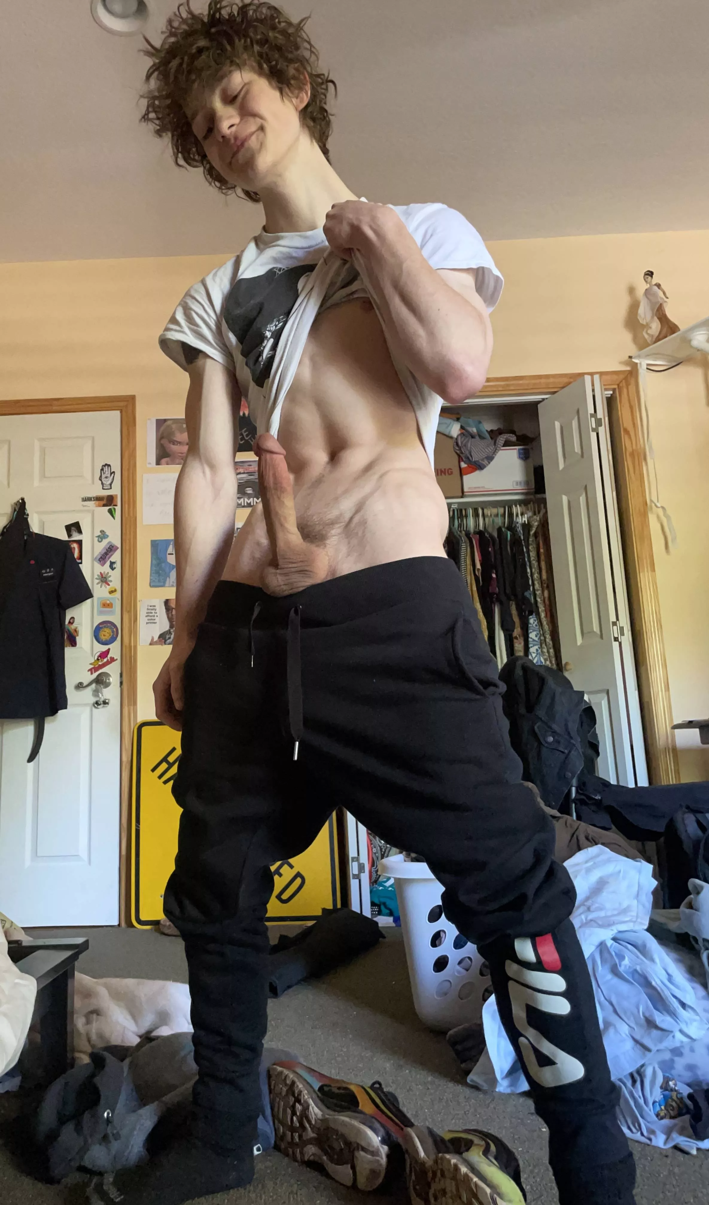 Cum on my stomach posted by AssociationLower2342