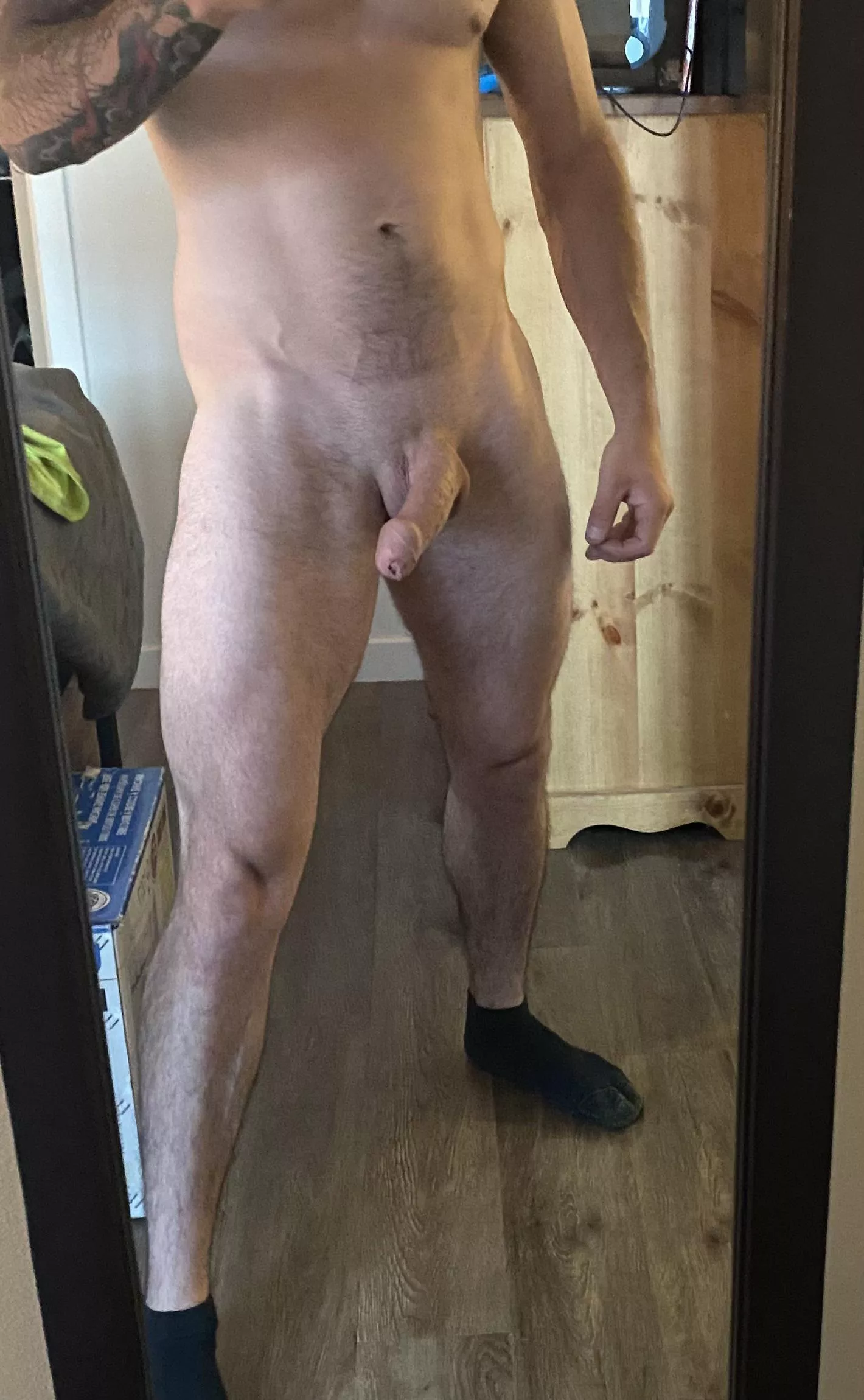 Cum say hello 👋 posted by prettycock1987