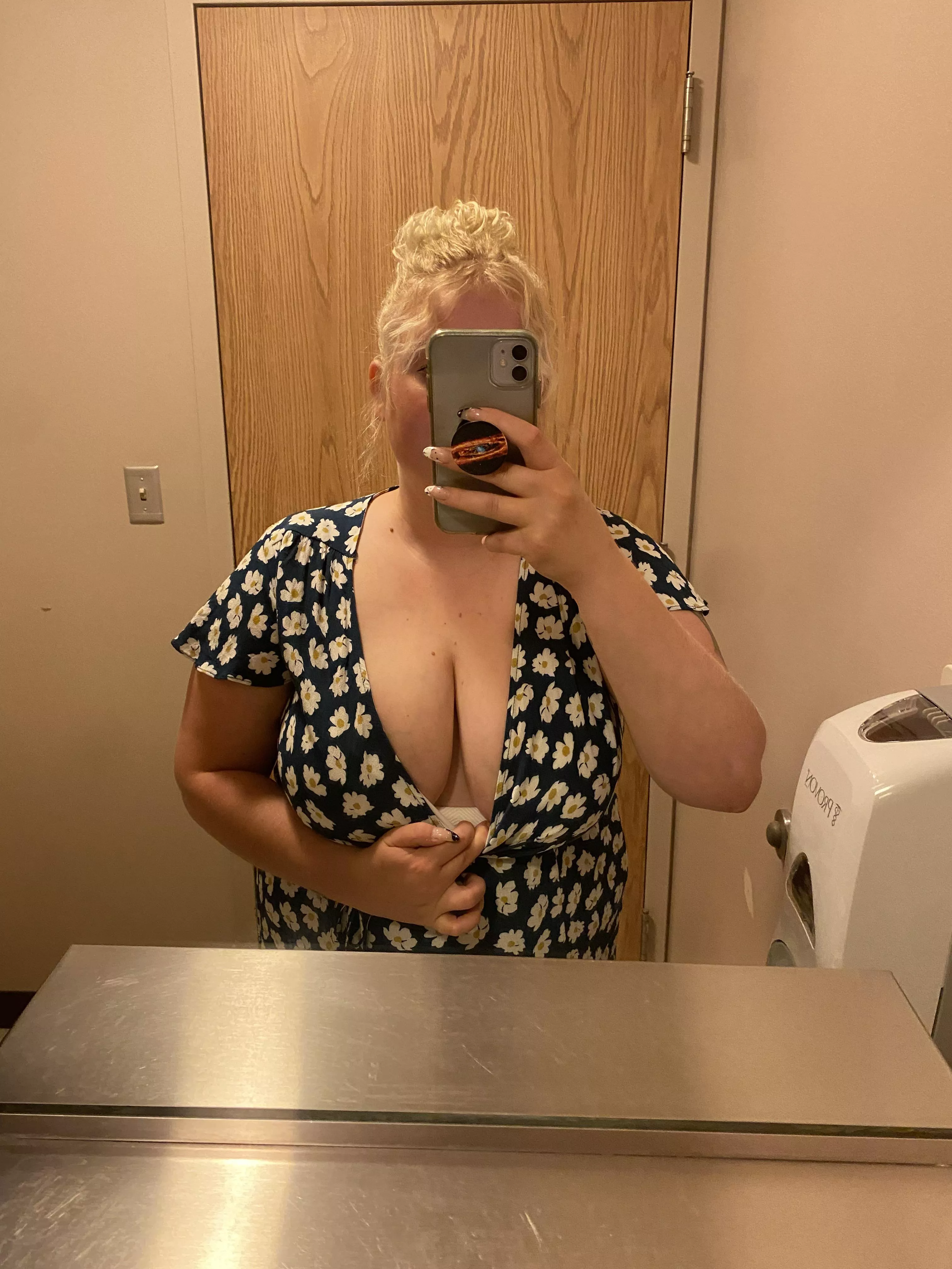 Cum see what’s underneath 35% off 5.99. Ready to play link down below posted by hogwartsfailurexx