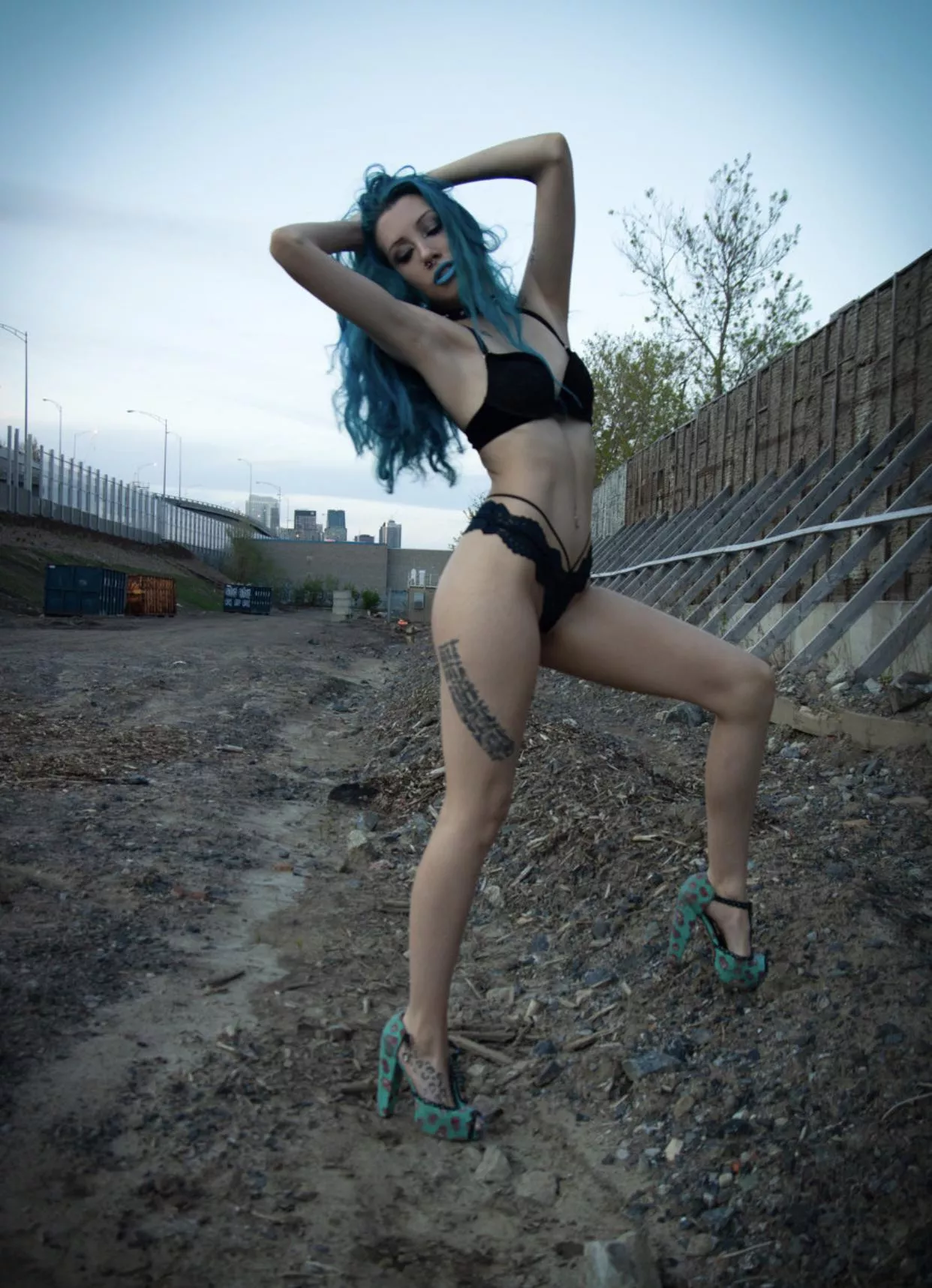 Cum watch me suck my man's fat cock 🤤 Free Onlyfans below 💦 Xomel 💀💙 posted by VulgarKittyx69