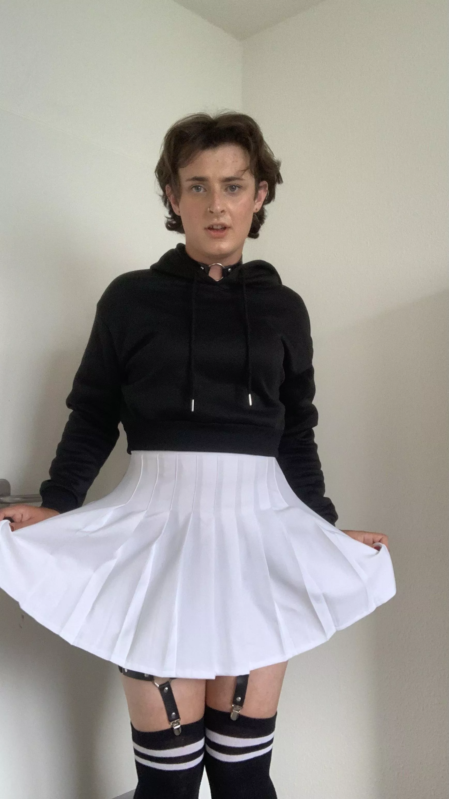 Cursty for the other femboys 💜 posted by Beautiful-Pick-9374