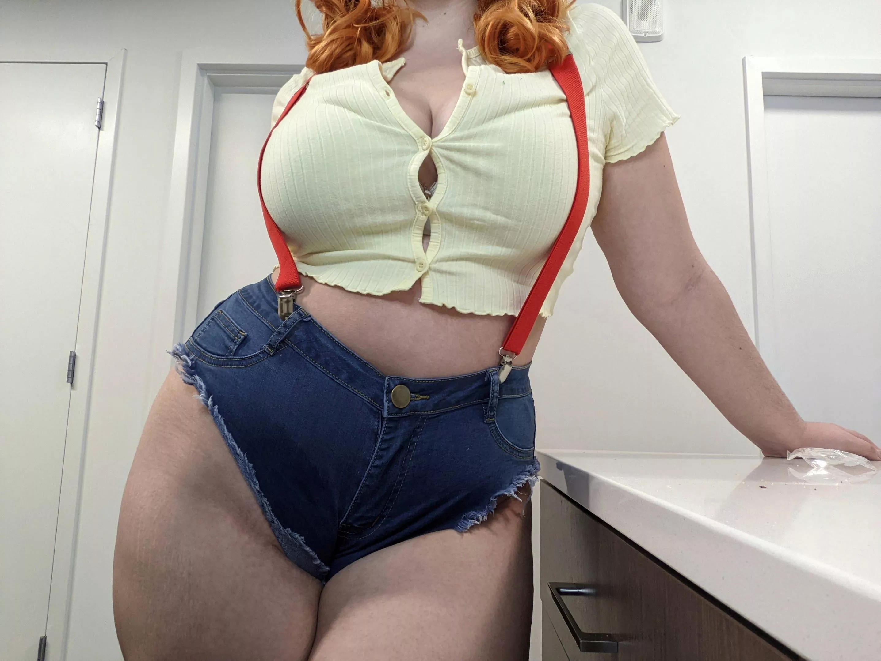 Curvy and nerdy is the best combo, don't you think? 😛 posted by mia_____m