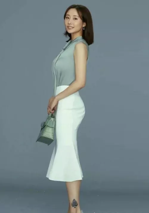 Curvy Asian Milf by Annual-Magazine8120