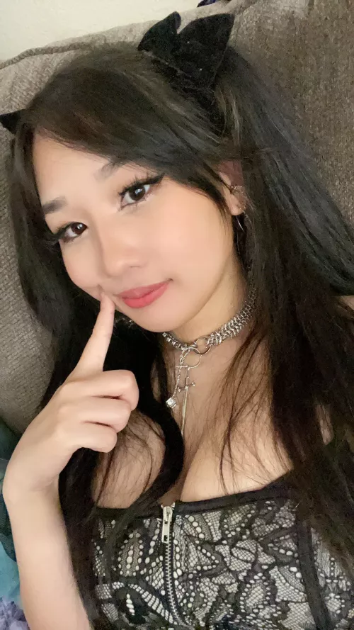 Cute and busty by Majestic_Painter8660