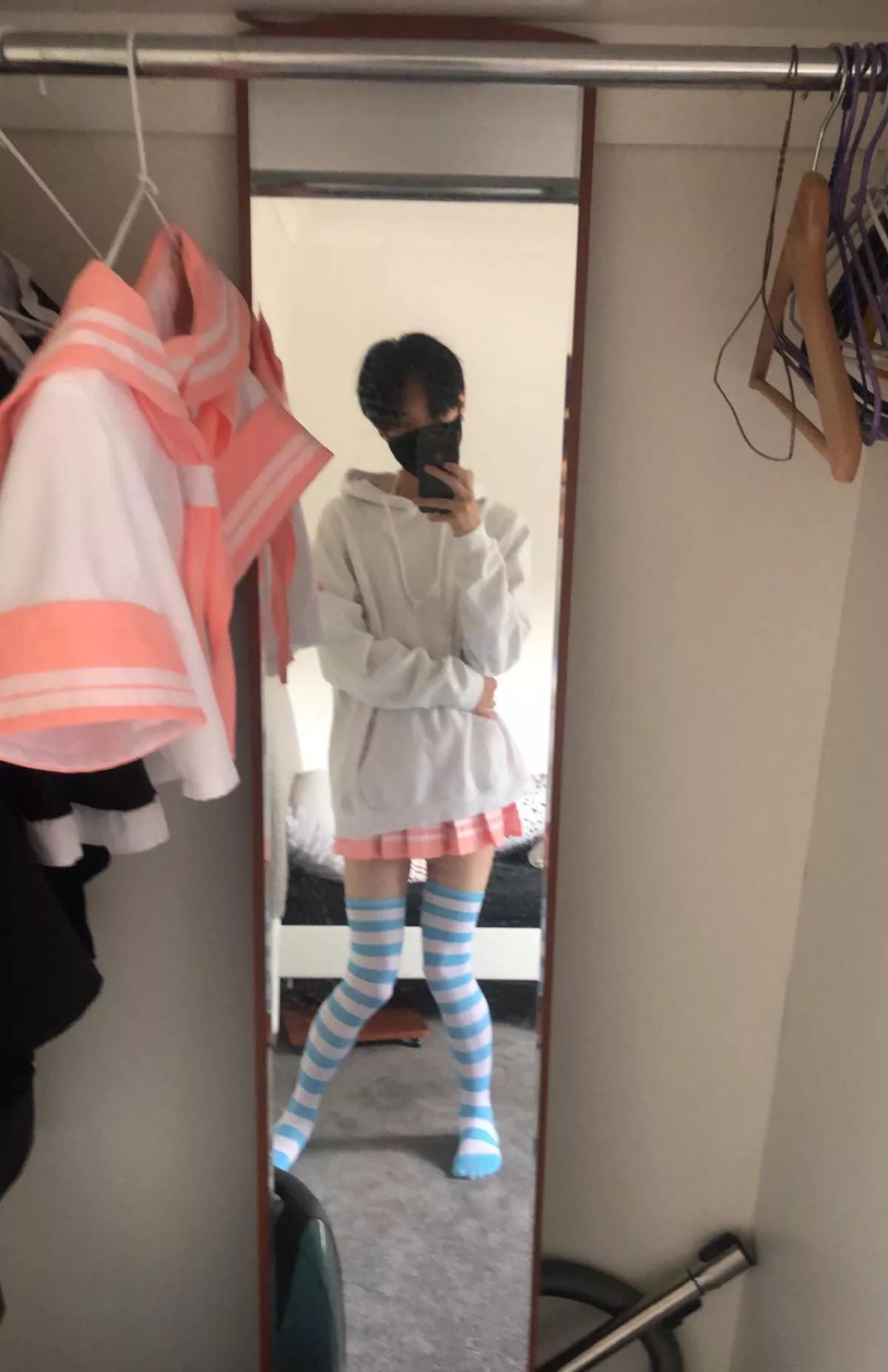 Cute but a bit too flashy for me. Not enough black posted by emiliation