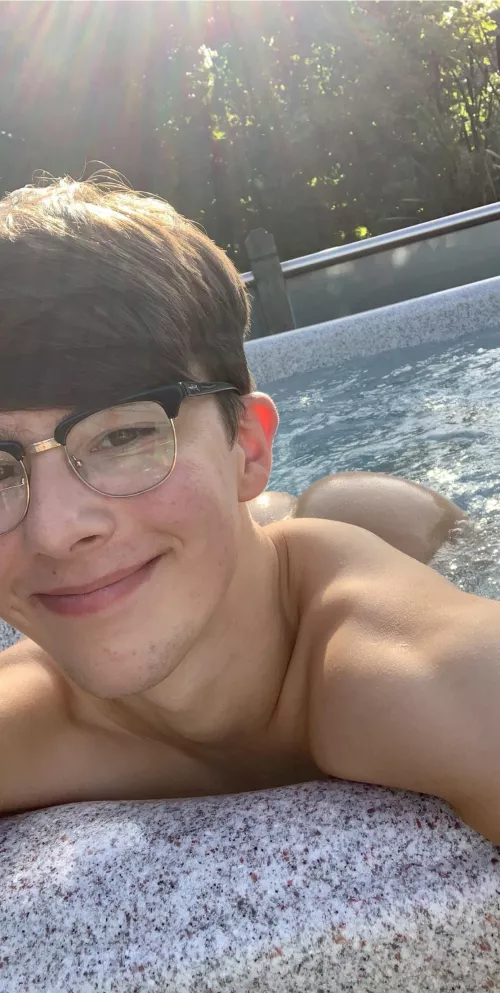 Cute butts? 🍑😈 by tyler69XXXOF