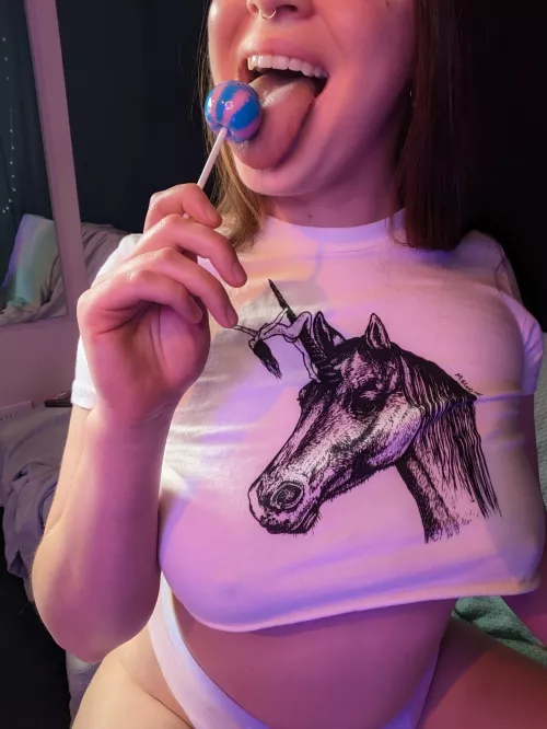 cute lollipop & a big tongue 🍭😋 peep the comments for the video link ~ by merrymaryjane69