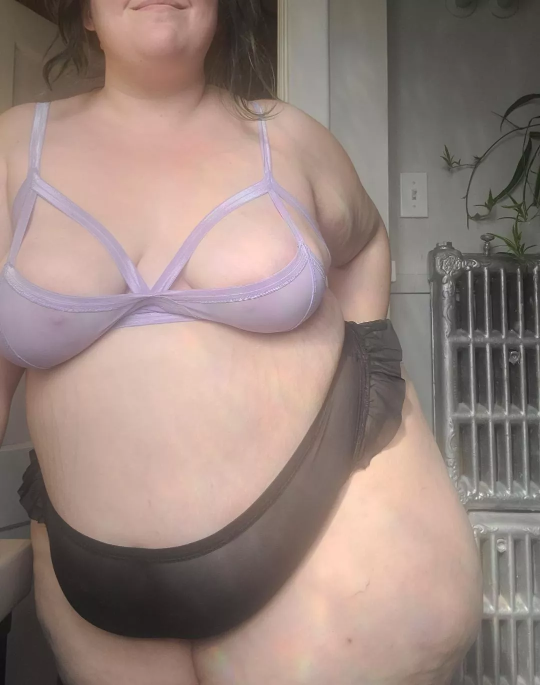 cutie with a booty posted by CremeBrulegs