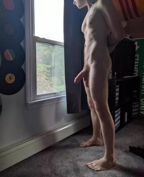 Cut’n’Hung by strong_and_mighty