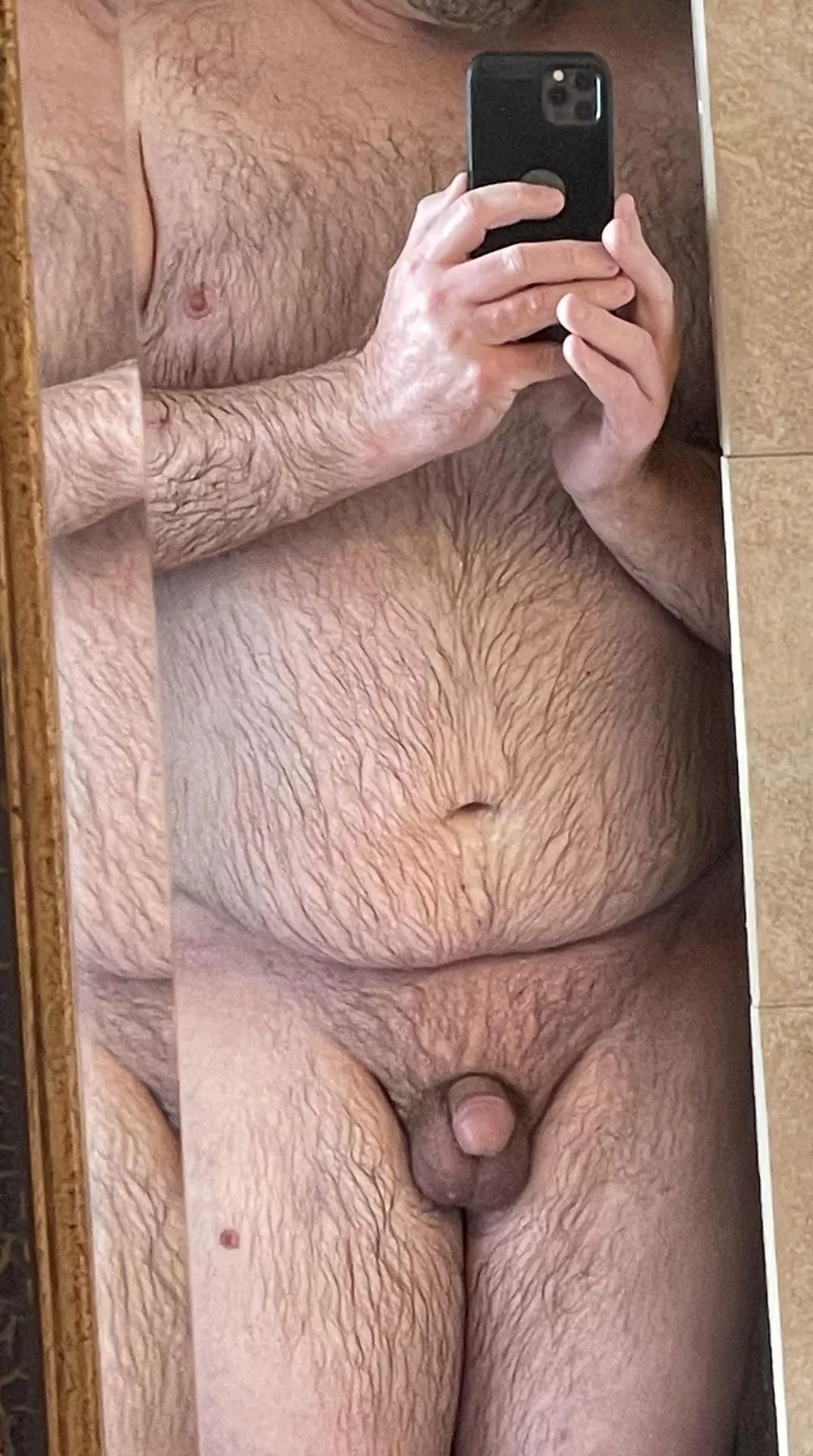 Dad bod fresh out of the shower. posted by thewanderer405