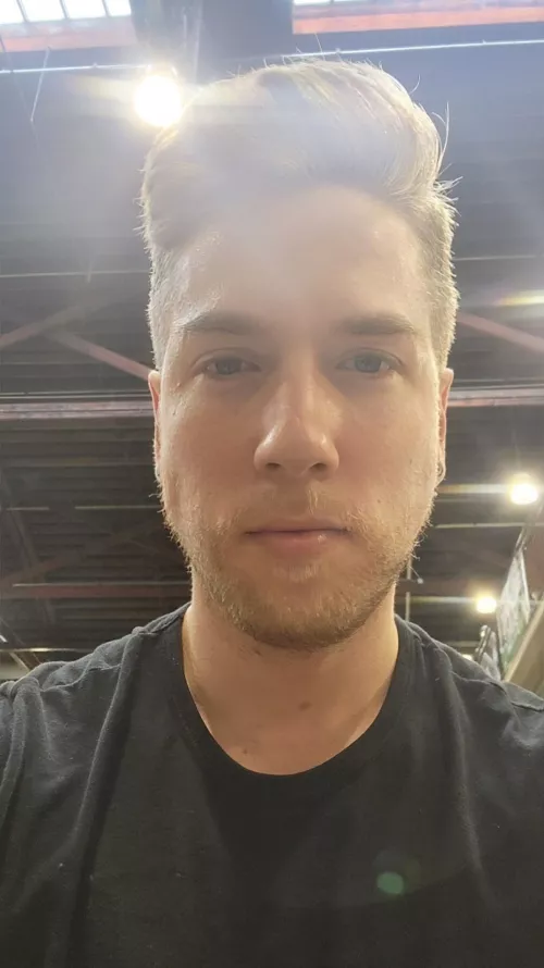 Dad or Lad? (Turned 30 this year😅) by Araren