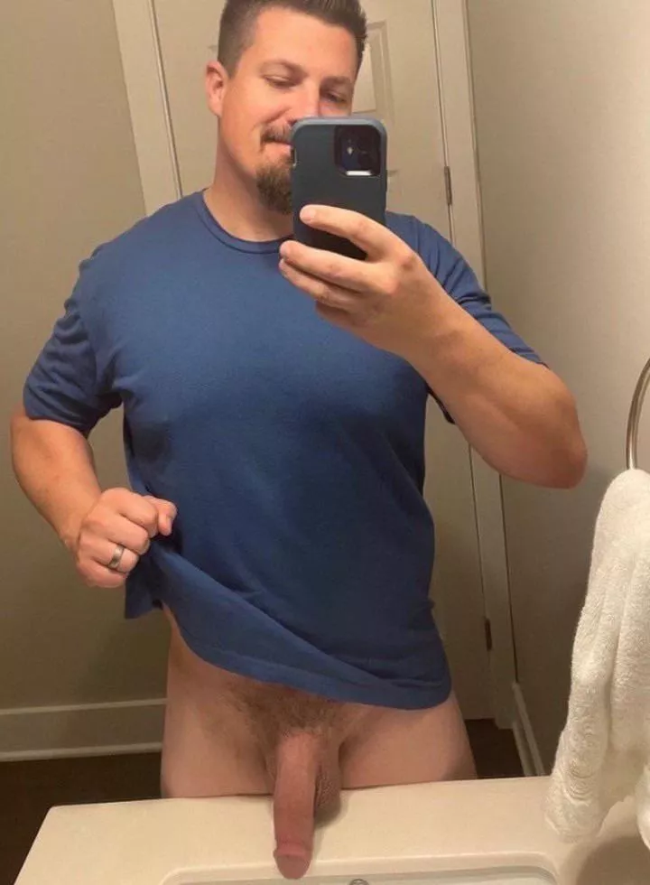 Dadbod dick… posted by chestandbacksplit19