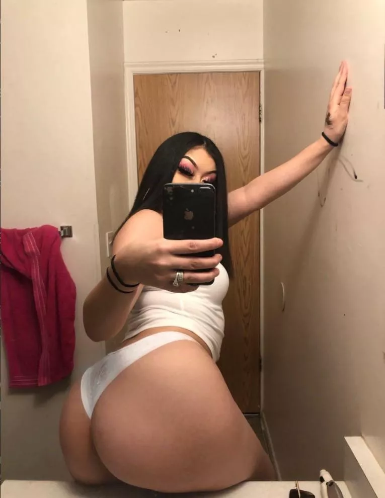 Daddy my ass needs to be spanked😩 posted by GlizzyGawd69420