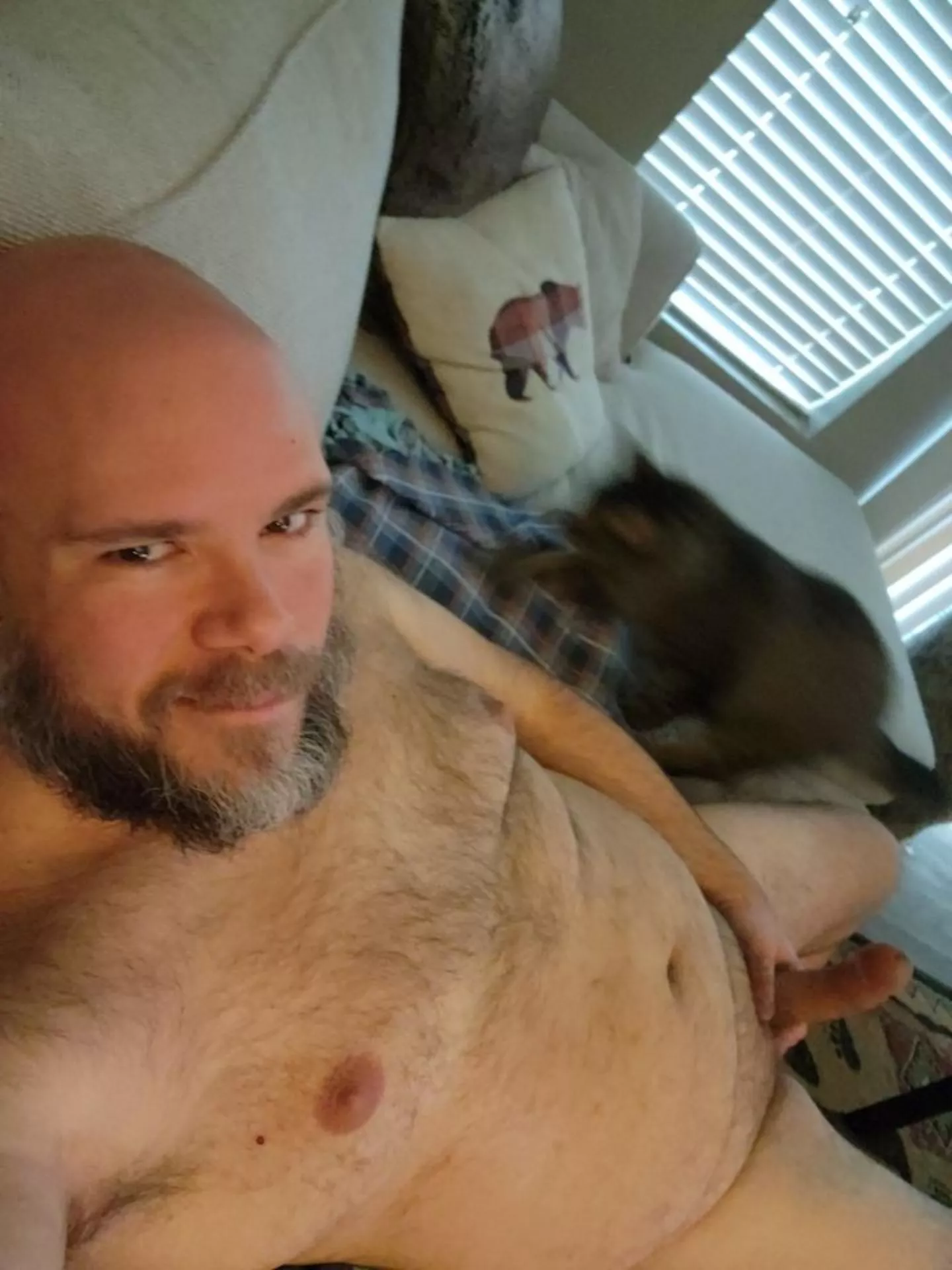 Daddy's waiting. posted by typhusmorael