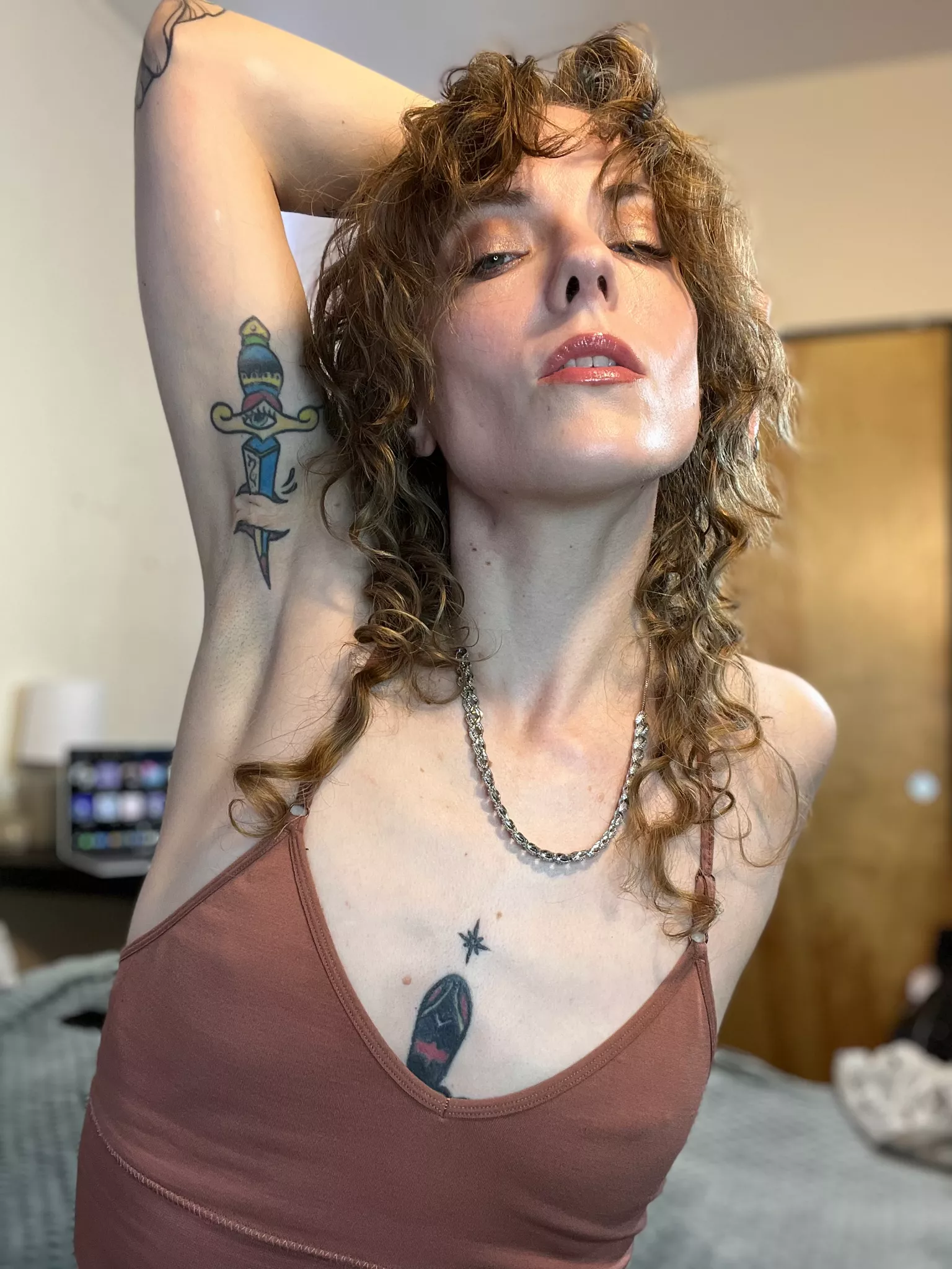 Dagger through an armpit scar! posted by ElectriDisplay