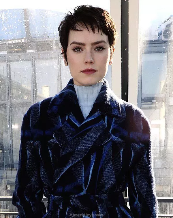 Daisy Ridley posted by GlamMetalLion