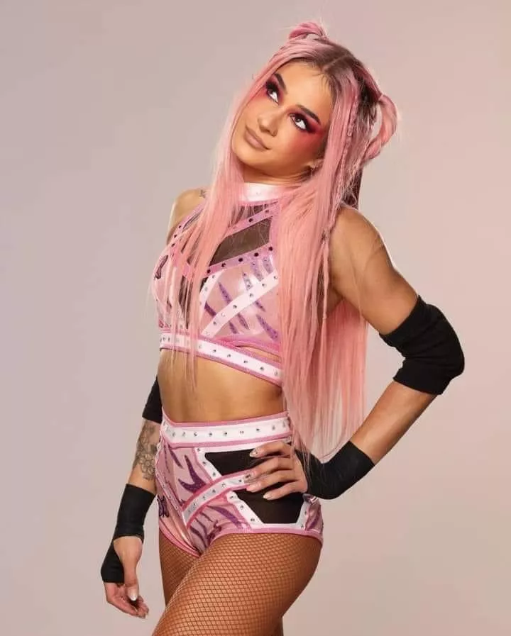 Dakota Kai posted by Puzzleheaded-Let2007