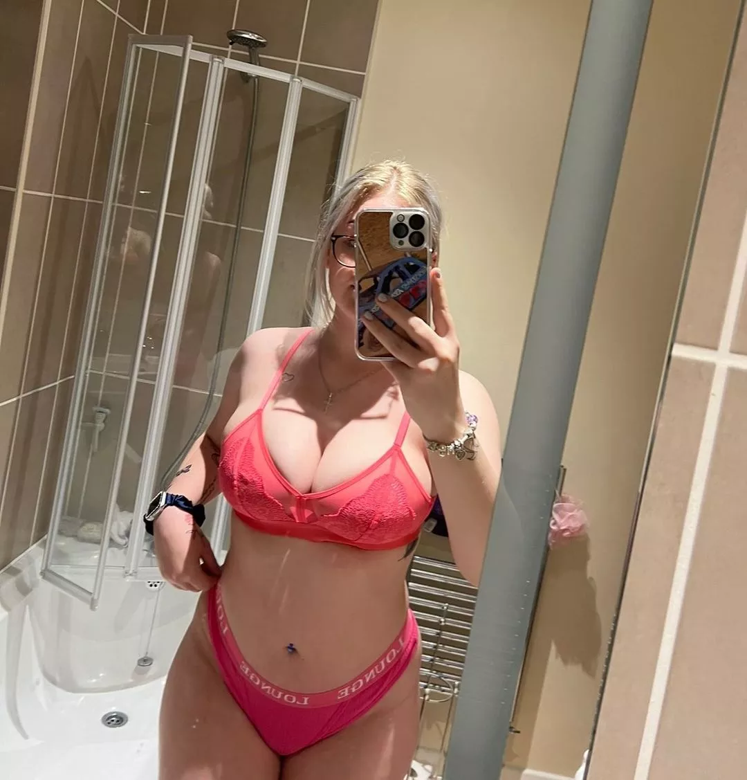 Damn posted by playstationtriple