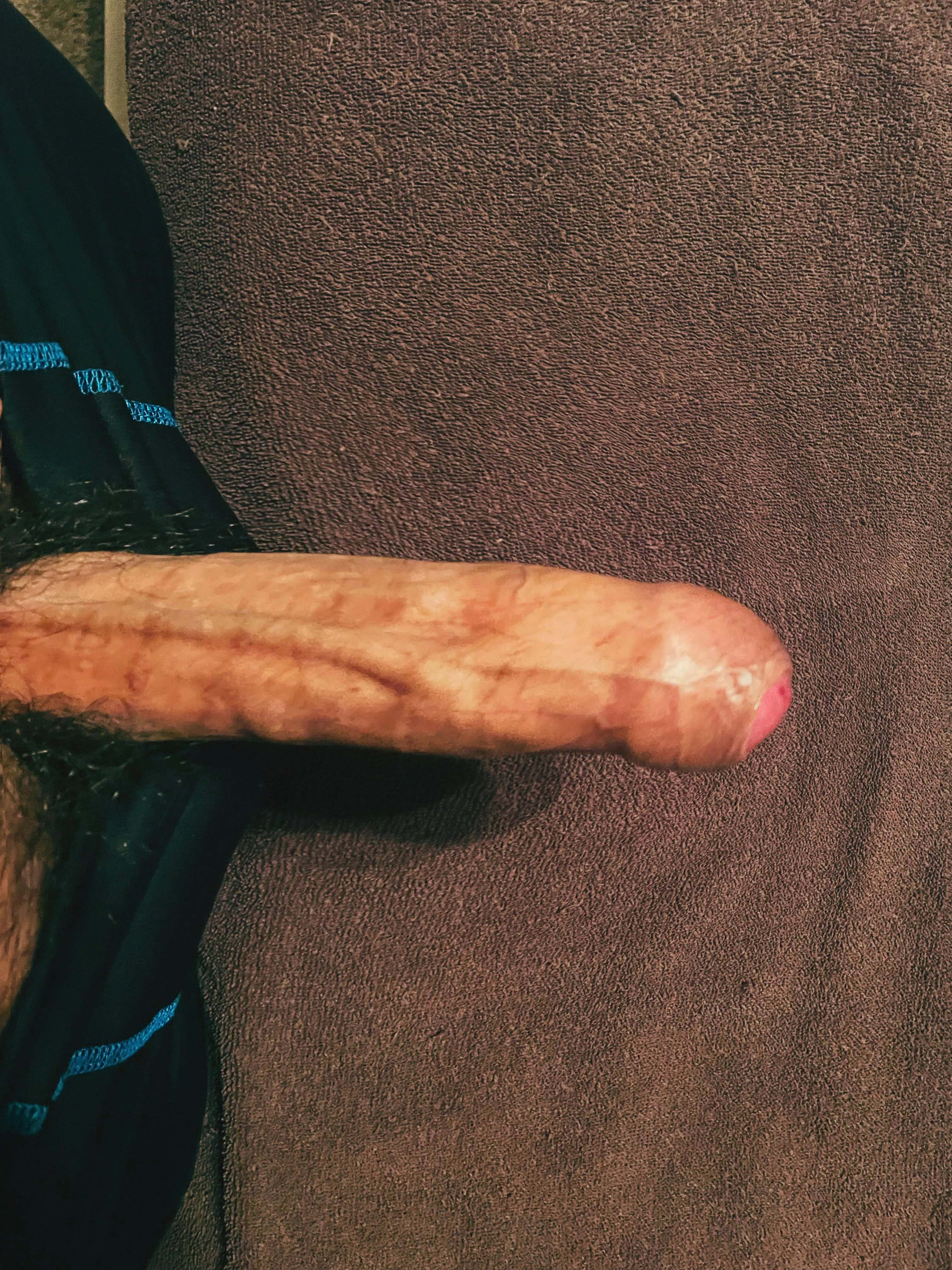 Damn… couldn’t contain it 🥵 posted by Kingpinhunk