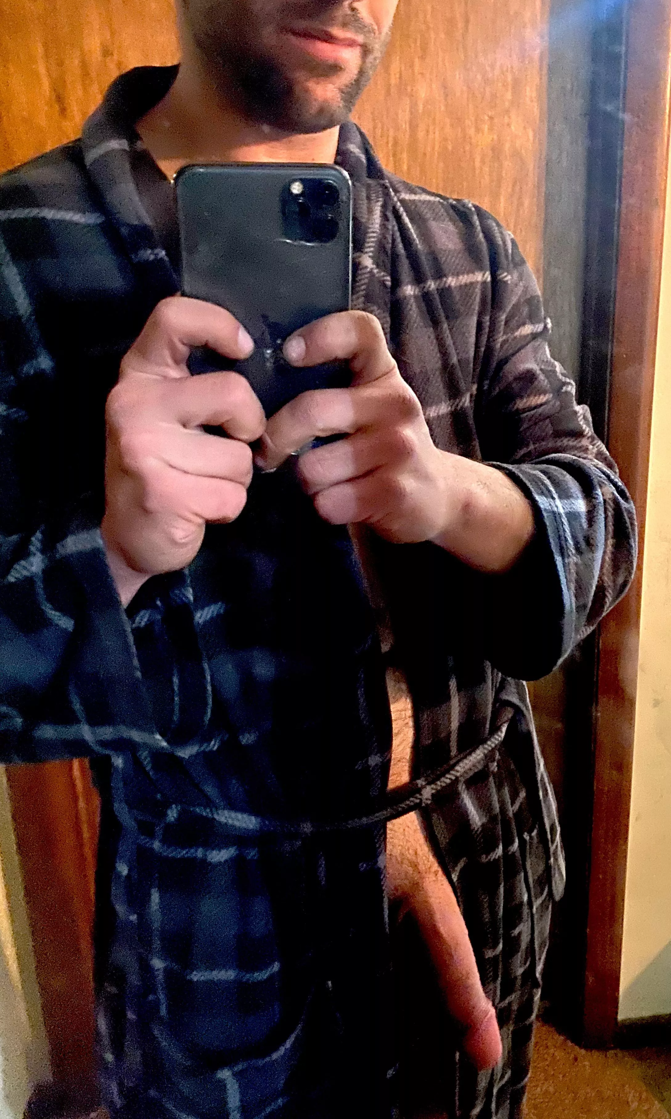 Damn robe… posted by Hungdrummerman