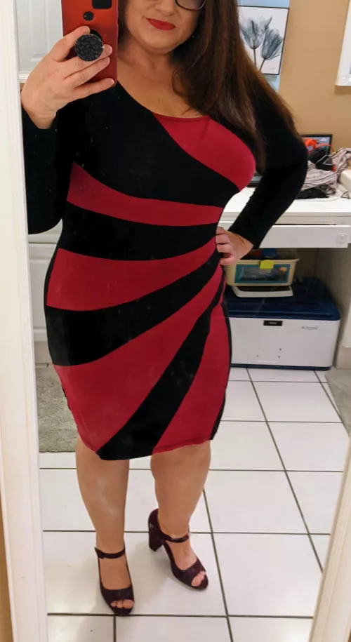 dangerous curves ahead.... Curvy enough for you?! by thevixenmilf