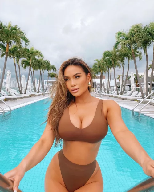 Daphne Joy by poualokouye