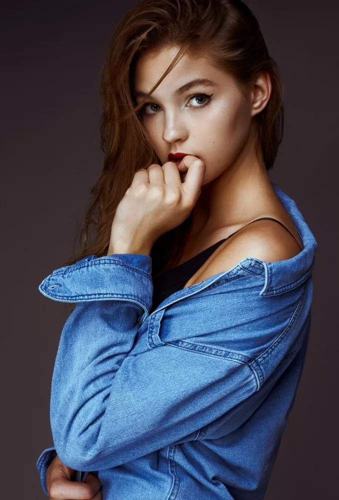 Daria Mikolajczak posted by ECTO1984