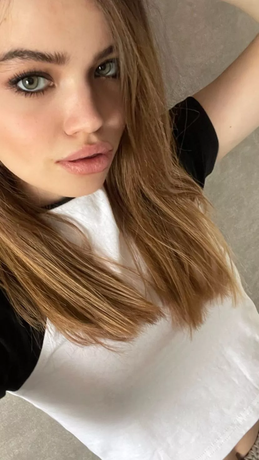 Daria Tyazkhun 2022-04-15 posted by LawnOfTheRay