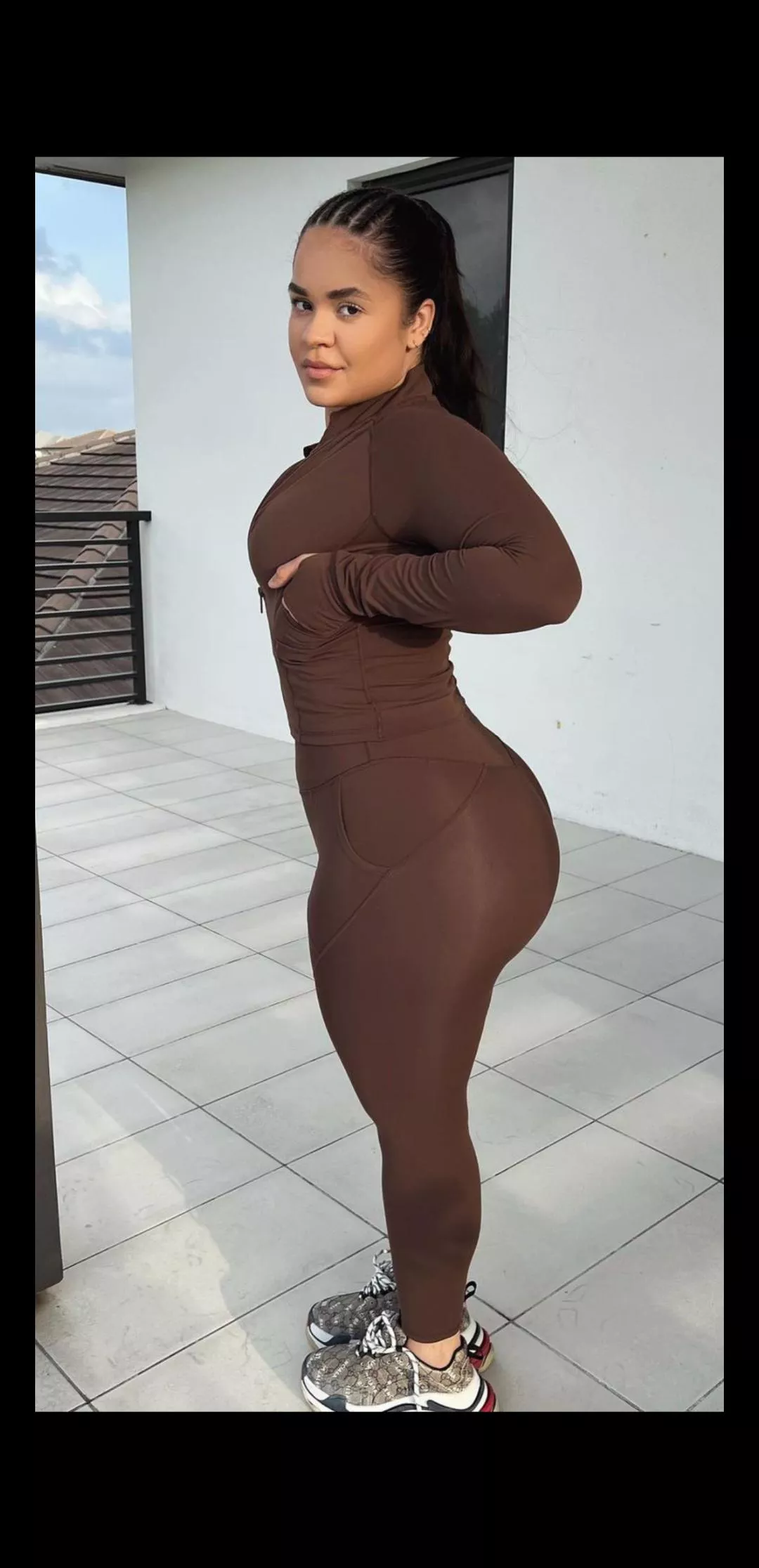 Darihana posted by Macboney440