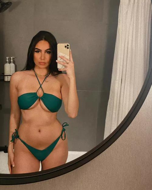 Dark Green by civilrainy