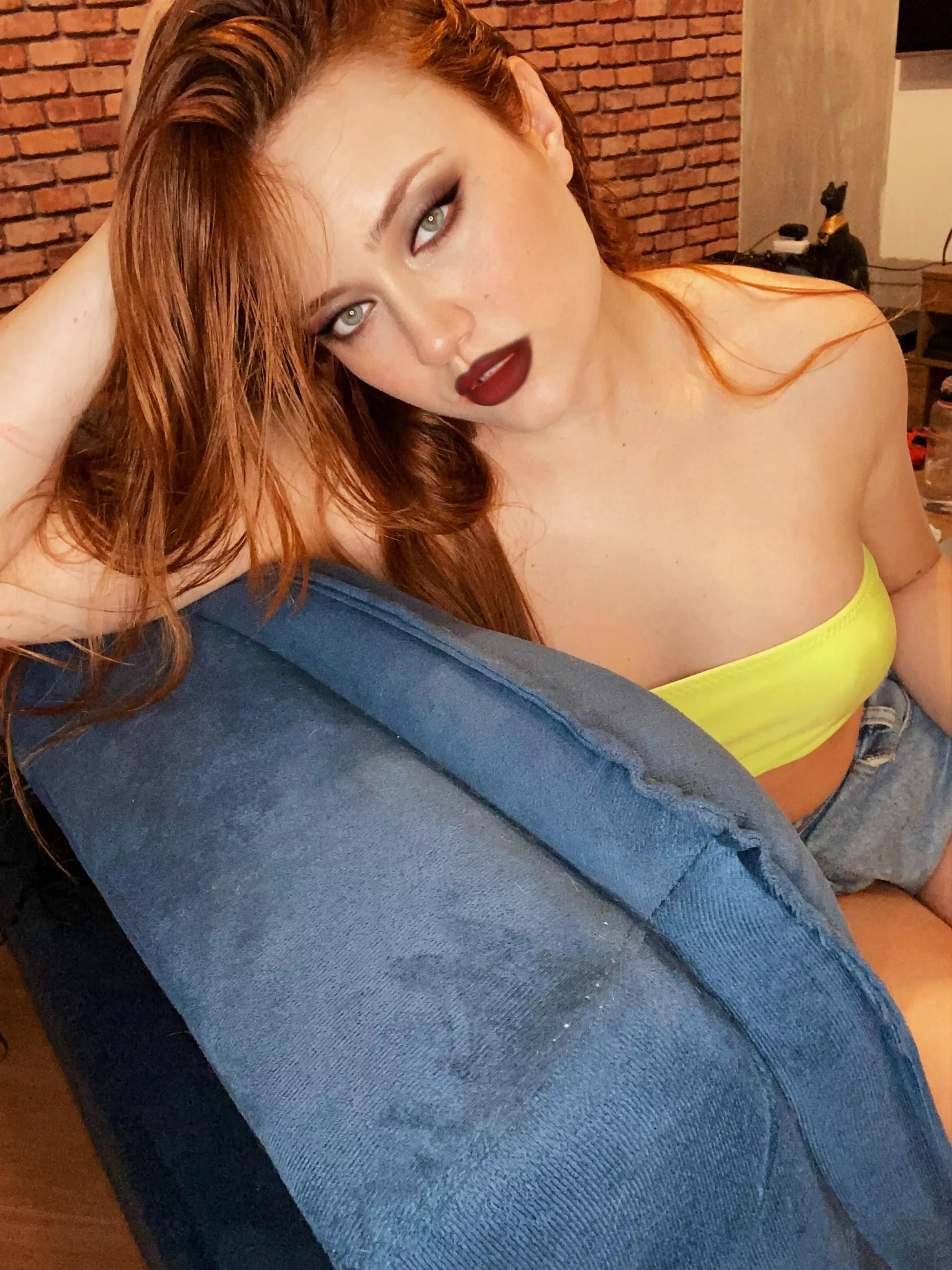 Dark makeup for tonight [f] posted by theagness