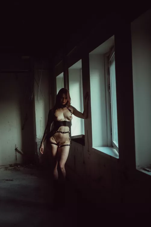 darker vibes 🖤 by SlinkyVixen