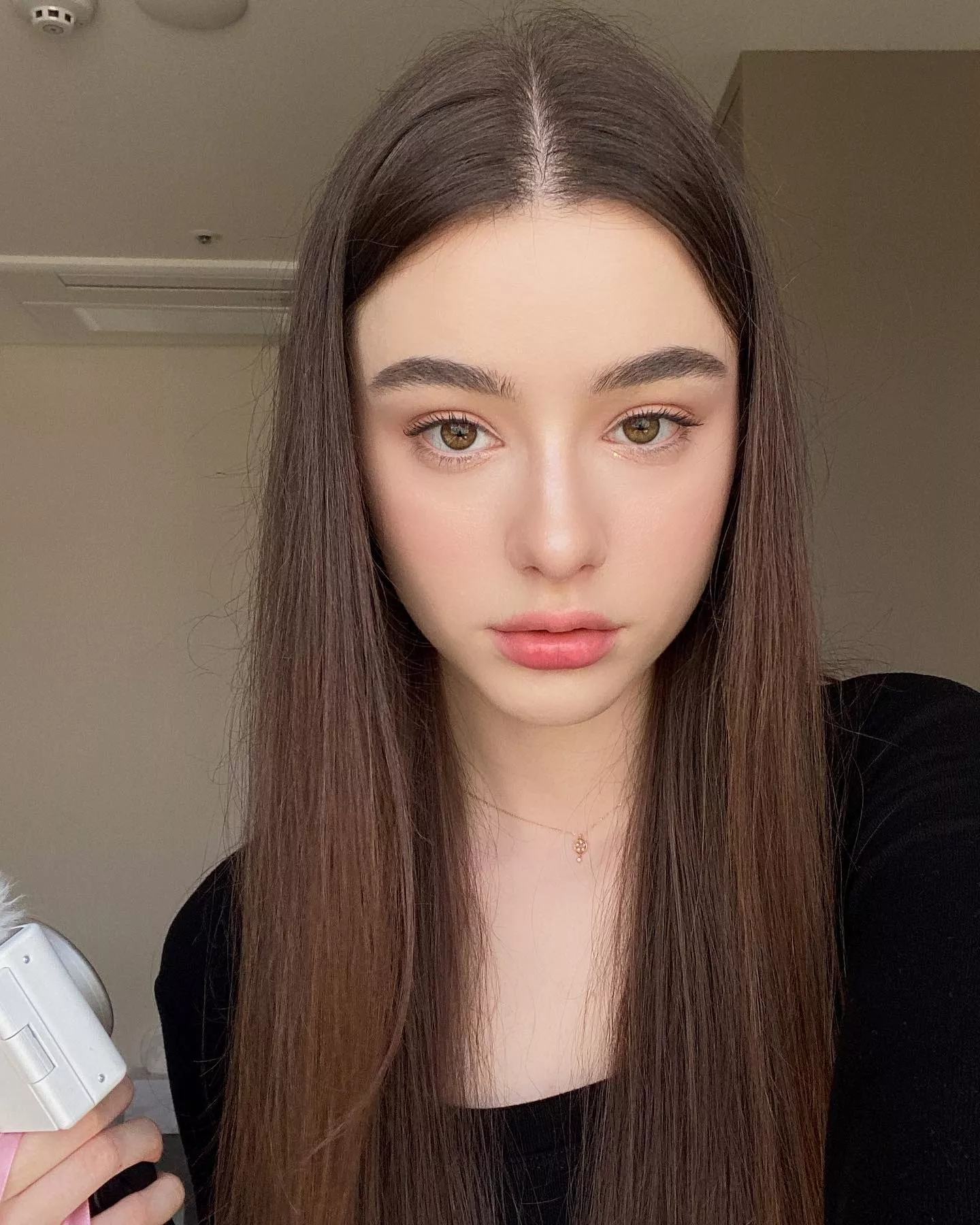 Dasha Taran posted by shbmpl