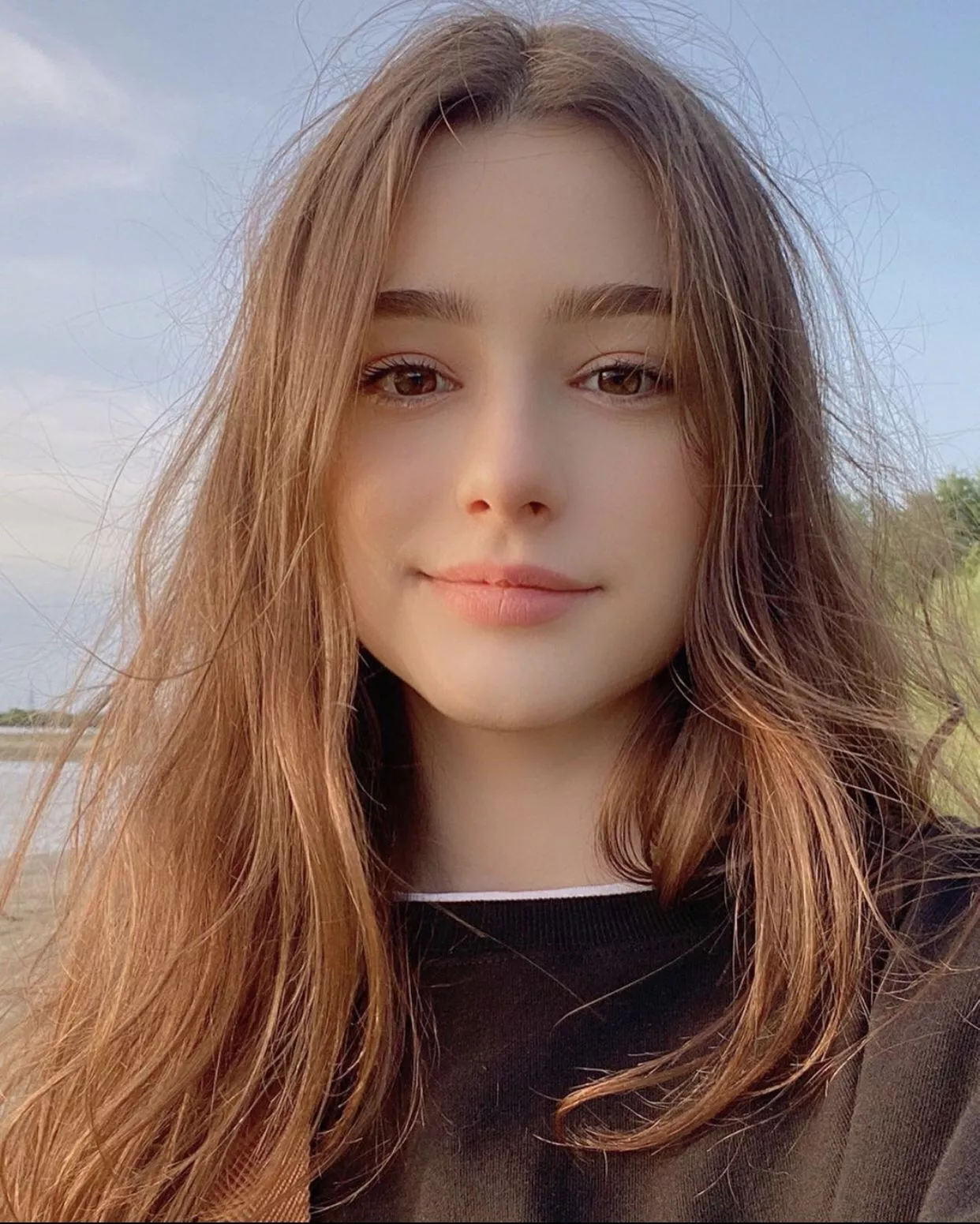 Dasha Taran posted by SineQuaNon001