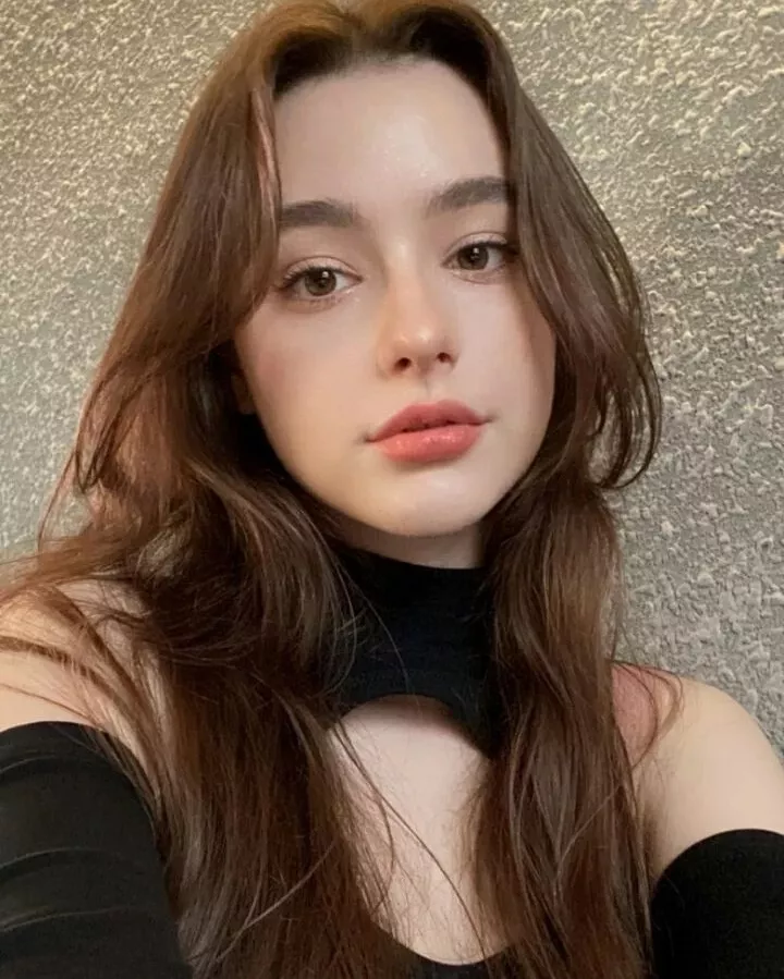 Dasha Taran posted by HeyyoUwords12