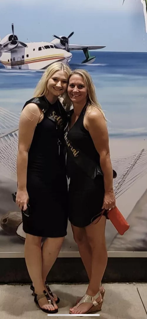 Daughter and Mom by ockiman73