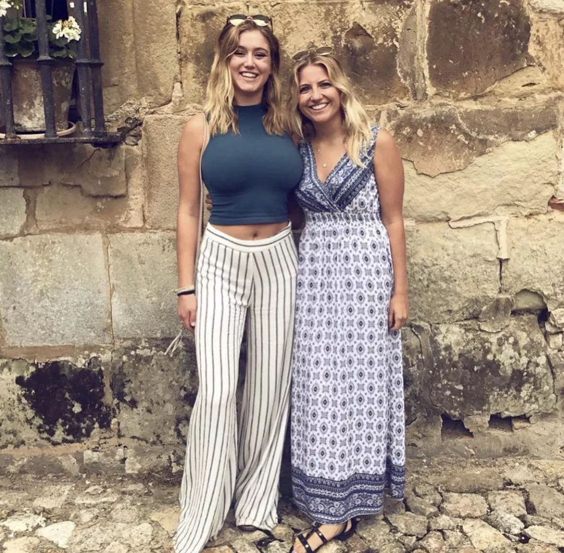 Daughter Showing Mom Up posted by DylanBigDonker