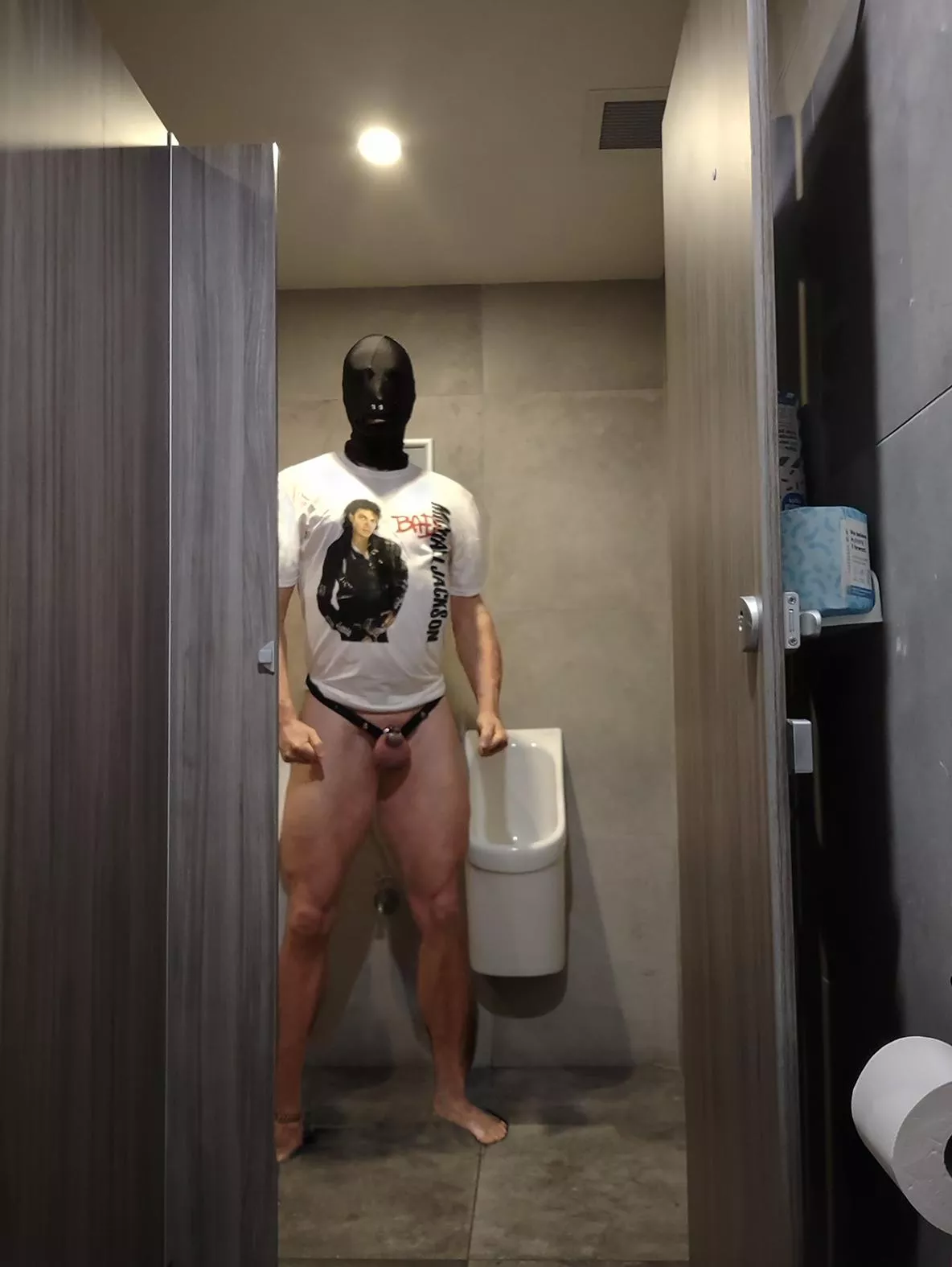 Day 490🔒 posted by tasupro