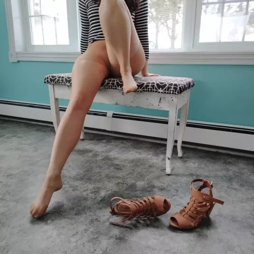 daydreaming about the beach while it snows ❄️ by Ellejuliettexo