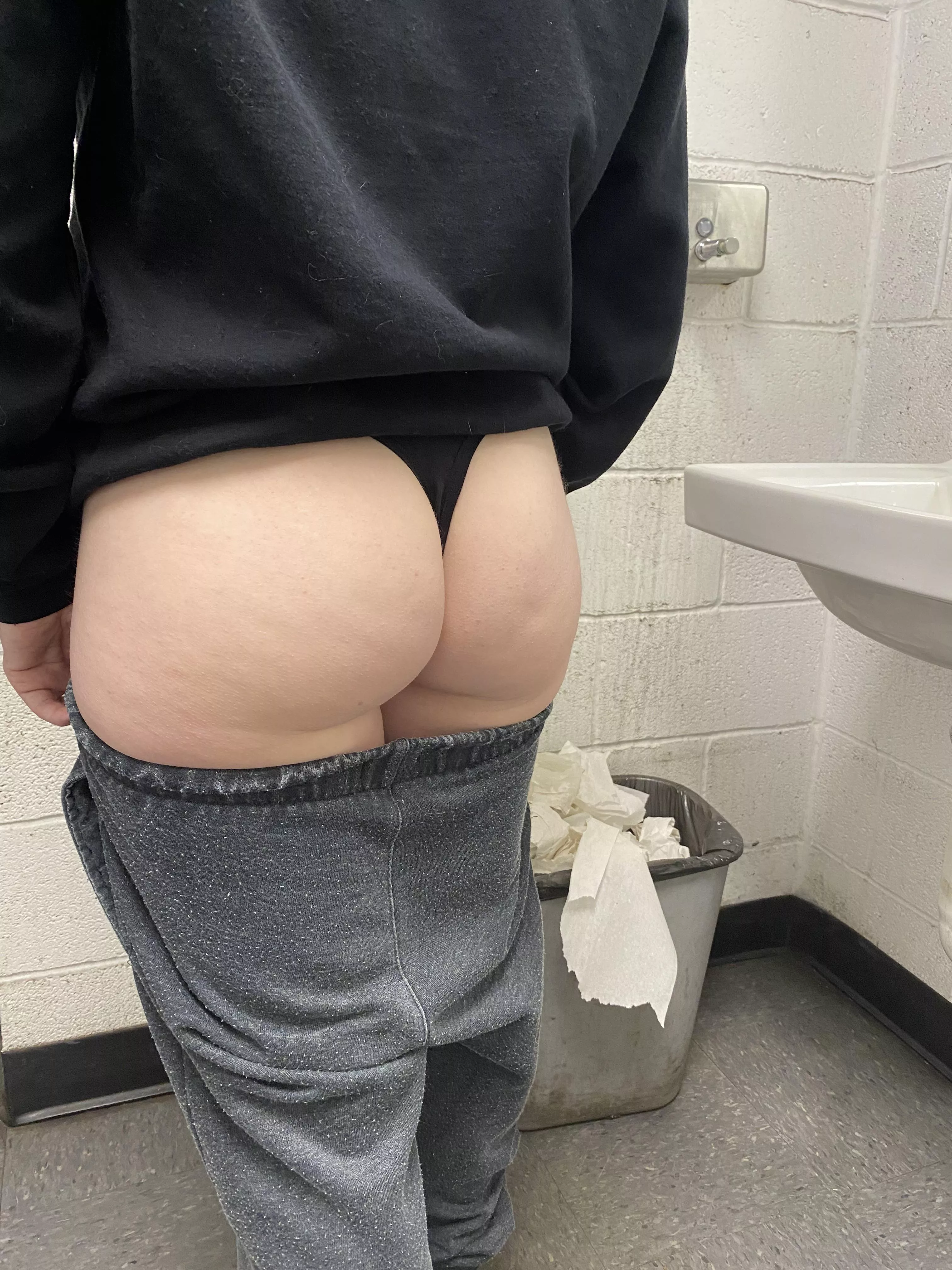 Decided to show off my ass in the public restroom 😉 posted by beccabootyful