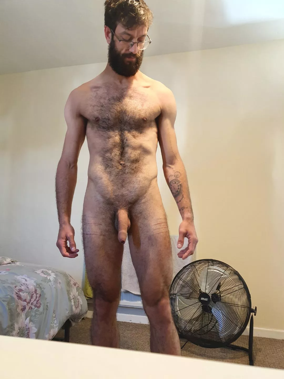 Definitely got the beard going for me. posted by icoulddowithaname