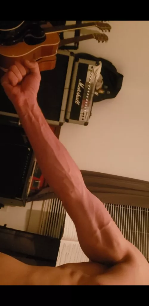 Dense arms are such a burden to bear by EverybodysKinky