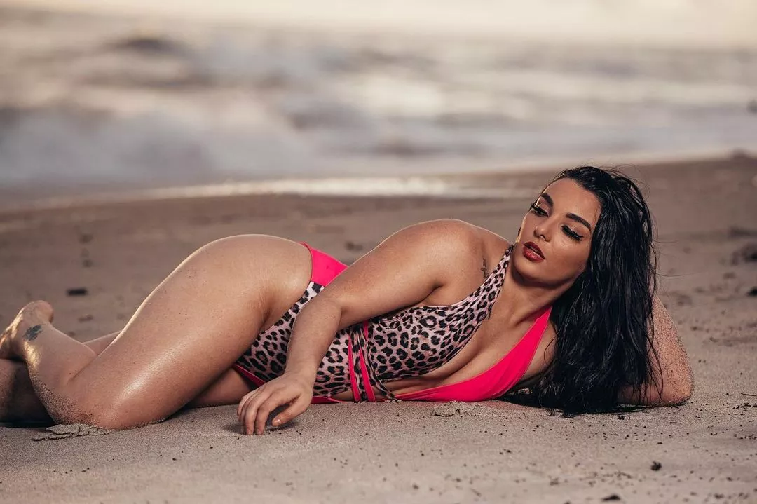 Deonna Purrazzo posted by F4nt4zyW0rld