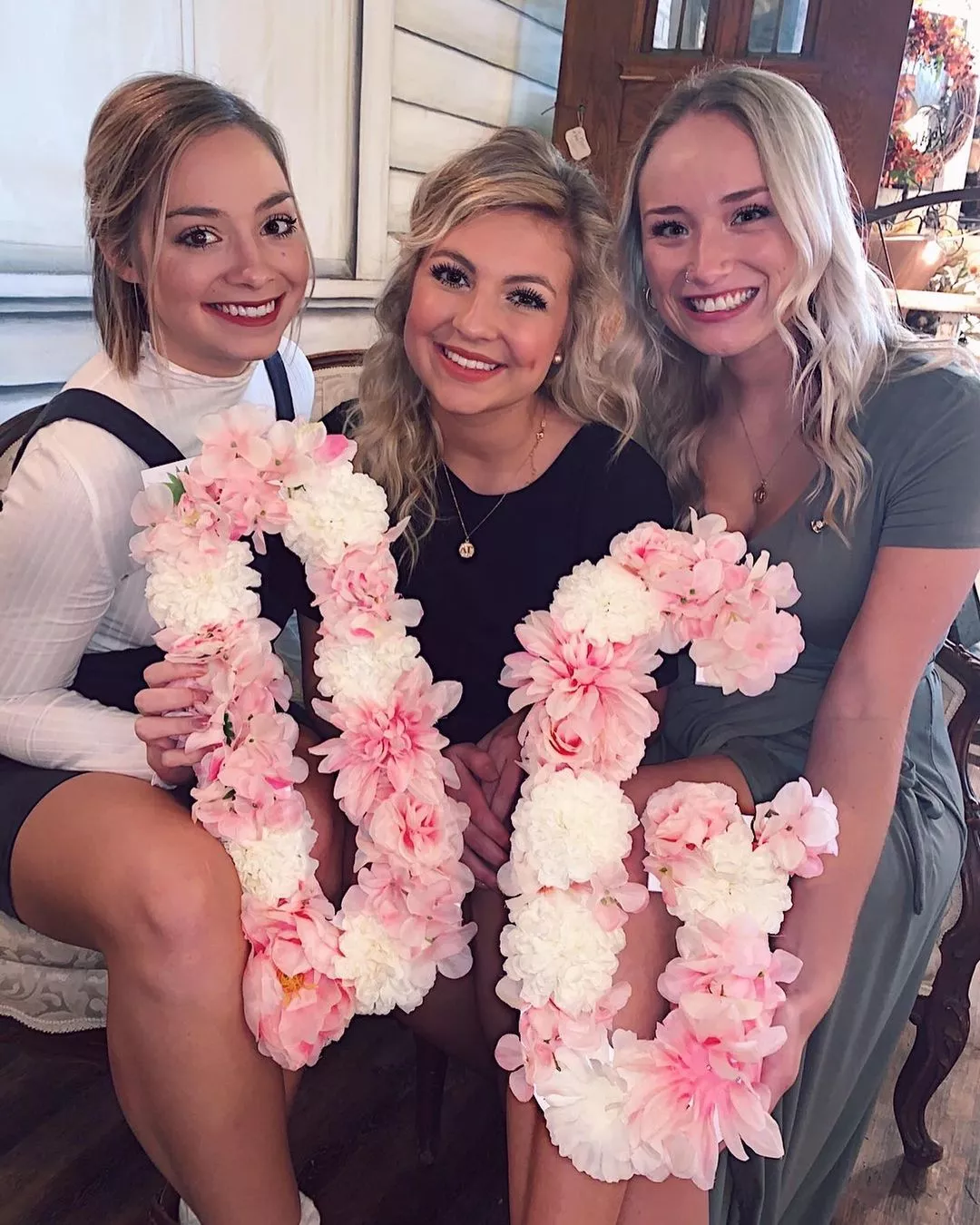 DG Girls posted by WarmObserver