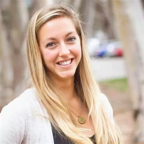 Dianna Cowern posted by Gimme_yourjaket