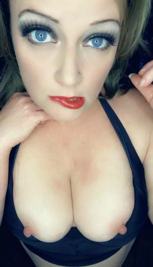 Did I break your concentration ?(f) by Old_Paramedic4026