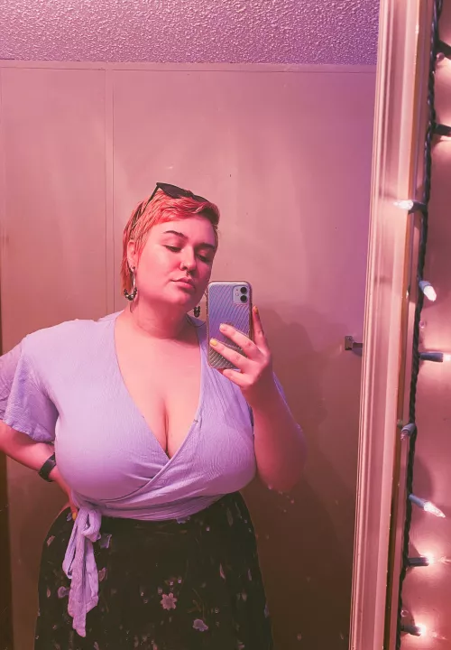 Did you know it’s fuck me in a sundress szn?🌞🥰💦 by sarabrow