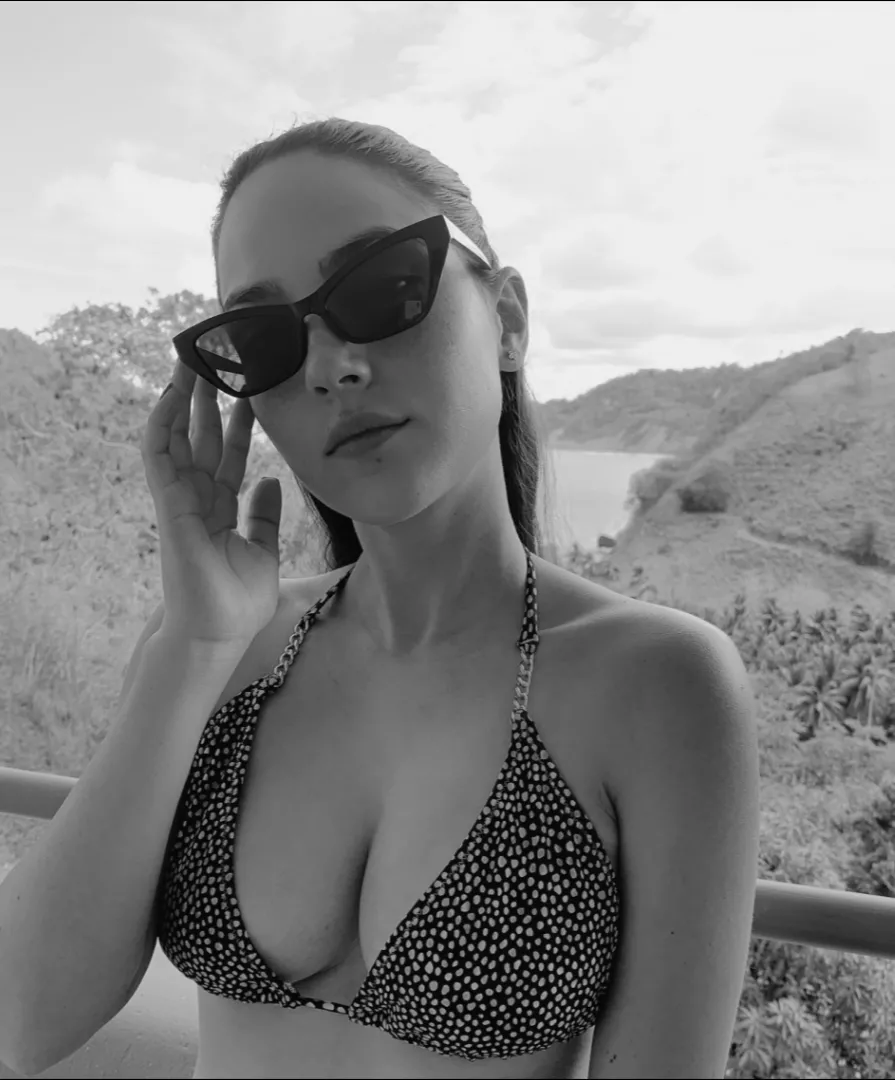 didn't know what to post so i went with an old pic posted by niniestonta