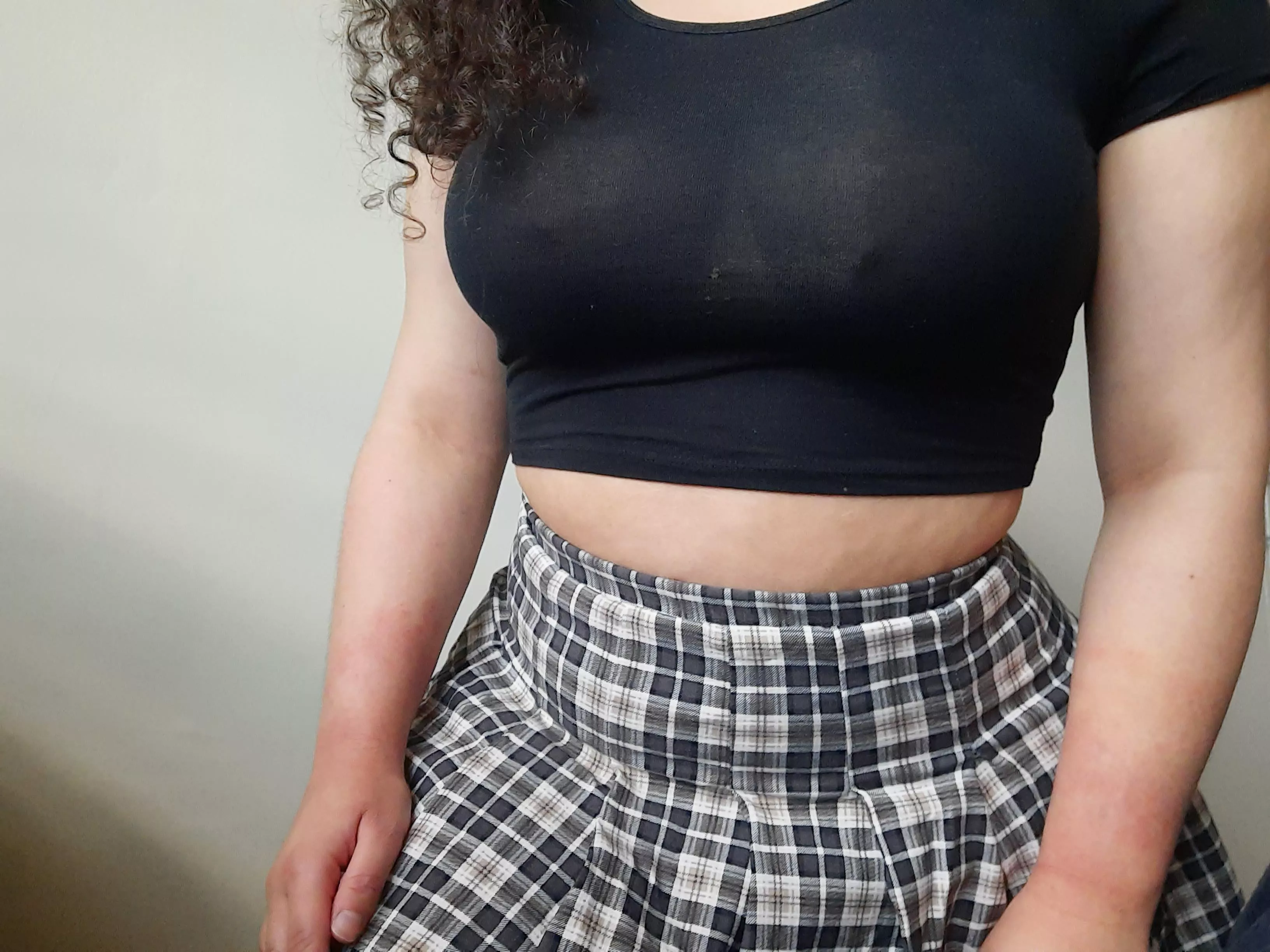 didn't realize how little this top leaves to the imagination posted by daphnethedryad